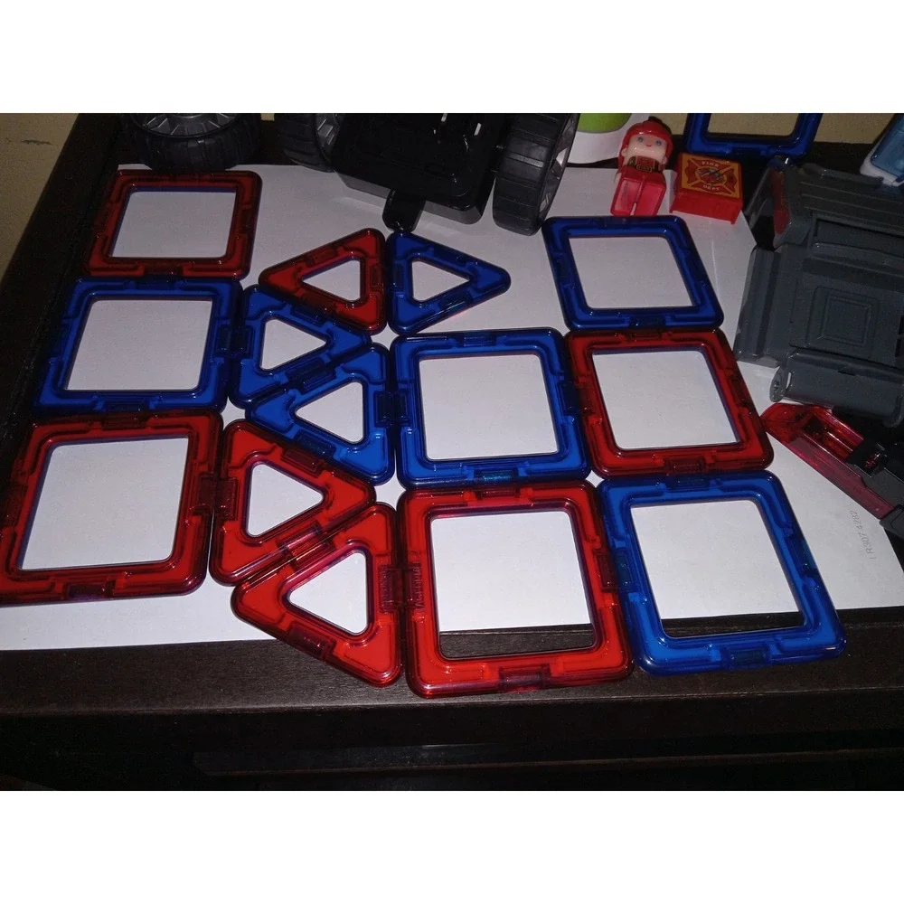 MAGFORMERS‎ ~ MAGNETIC BUILDING TILES - SQUARES TRIANGLES ++ Stem Learning